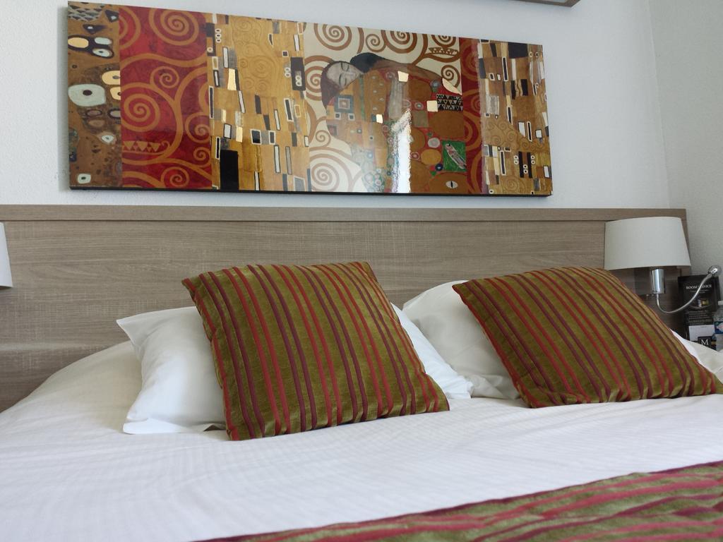 Contact Hotel Utah Beach Carentan - Anciennement Kyriad מראה חיצוני תמונה