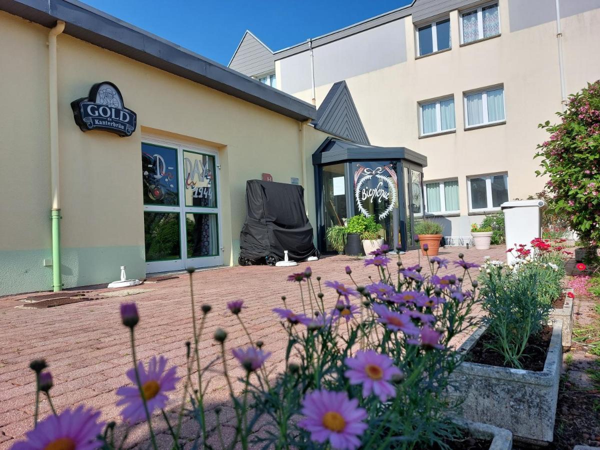 Contact Hotel Utah Beach Carentan - Anciennement Kyriad מראה חיצוני תמונה