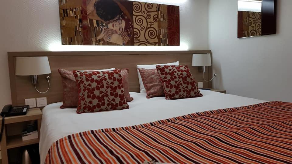 Contact Hotel Utah Beach Carentan - Anciennement Kyriad מראה חיצוני תמונה